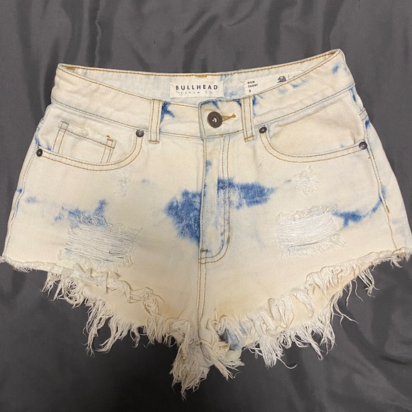 Bullhead Distressed Mom Short - Picture 1 of 3